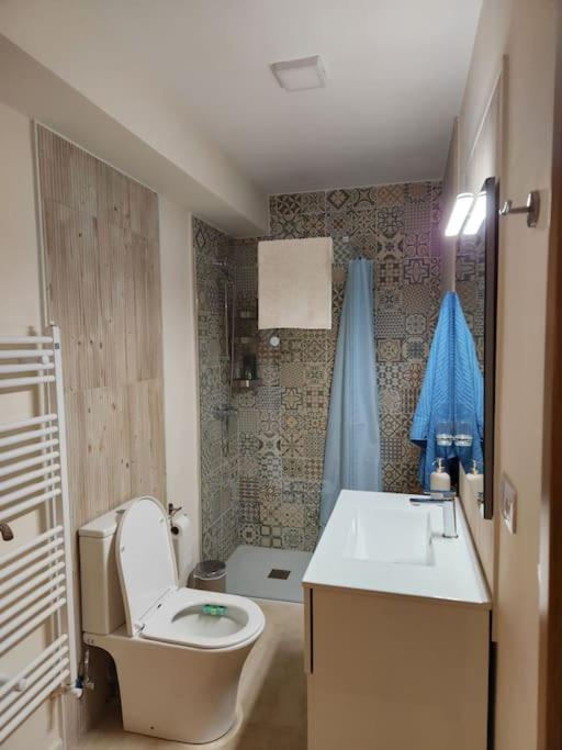 Moderno Apartamento Cerca Del Centro En Leão Exterior foto